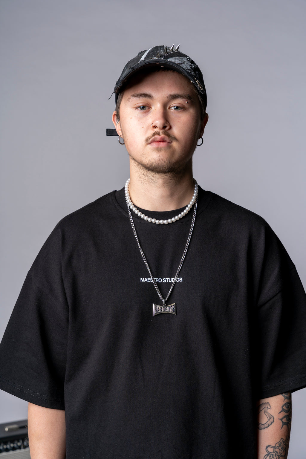 Friends & Family Tee – BLACK